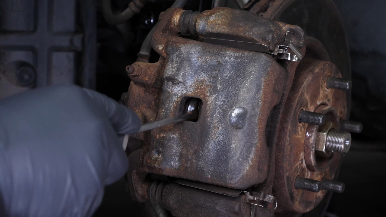 Retract the piston