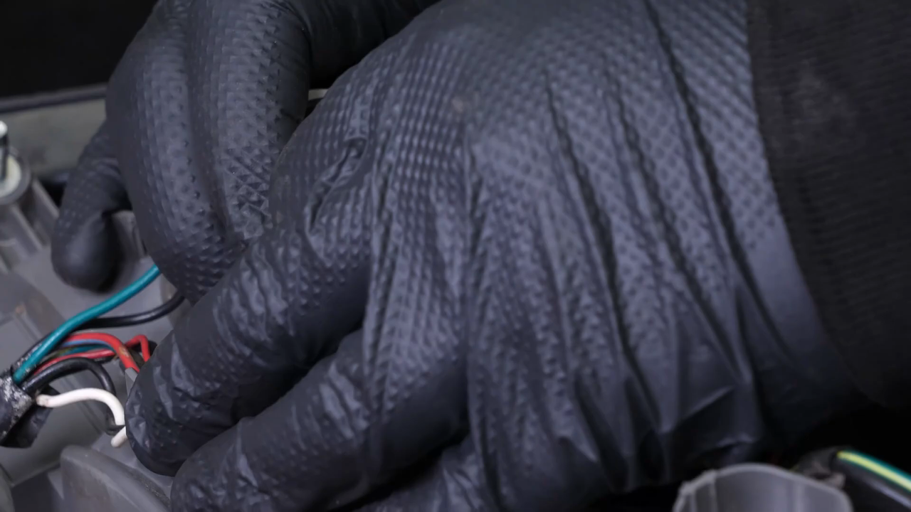 Replace turn signal bulb