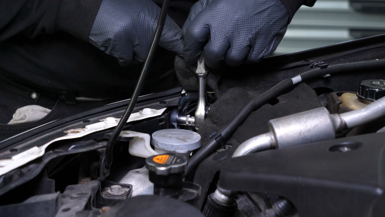 Remove the bumper cover / plastic bracket holding screws