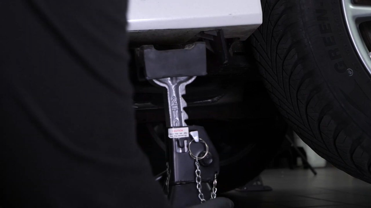 Lift the vehicle