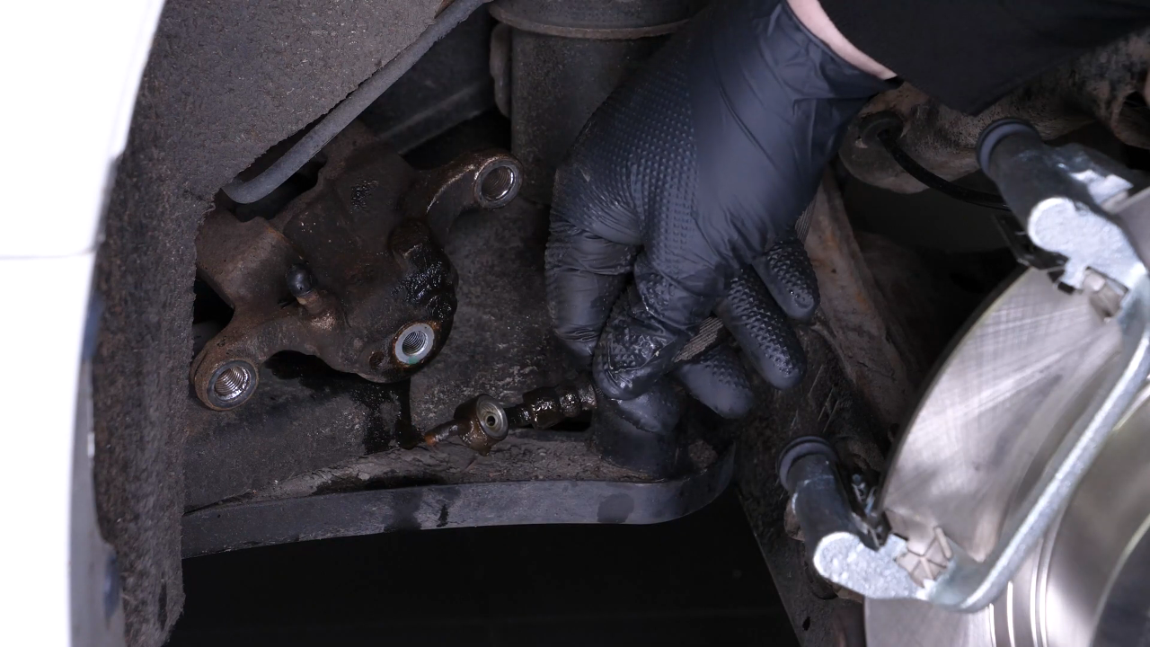 Tips before installing the new caliper