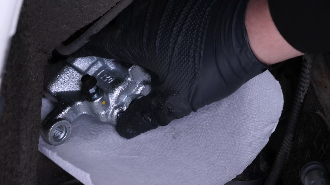 Tips before installing the new caliper