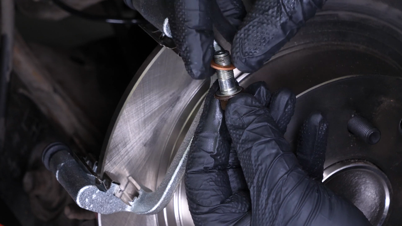 Tips before installing the new caliper