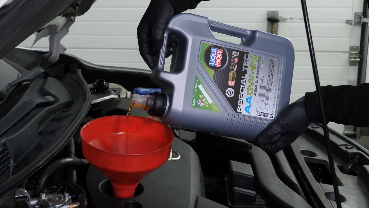 Pour oil back into the motor