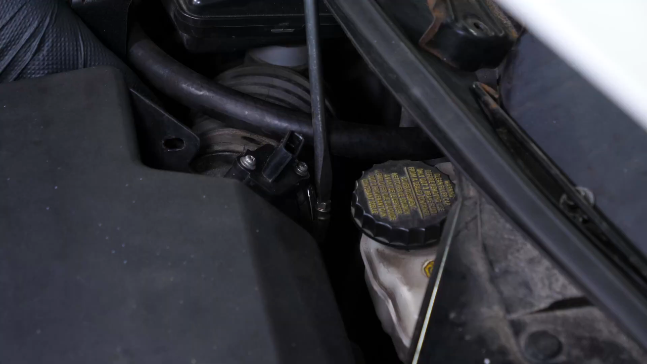 Reconnect the air hose