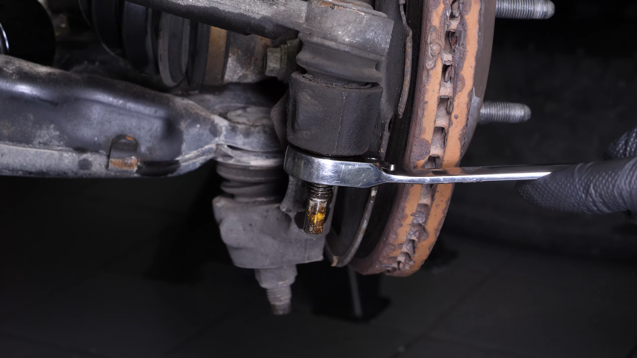 Remove the outer tie rod