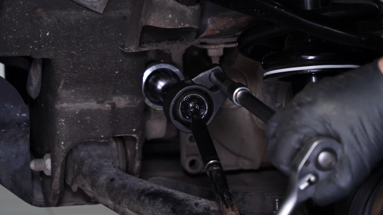 Remove the inner tie rod