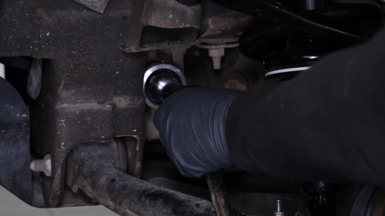 Remove the inner tie rod