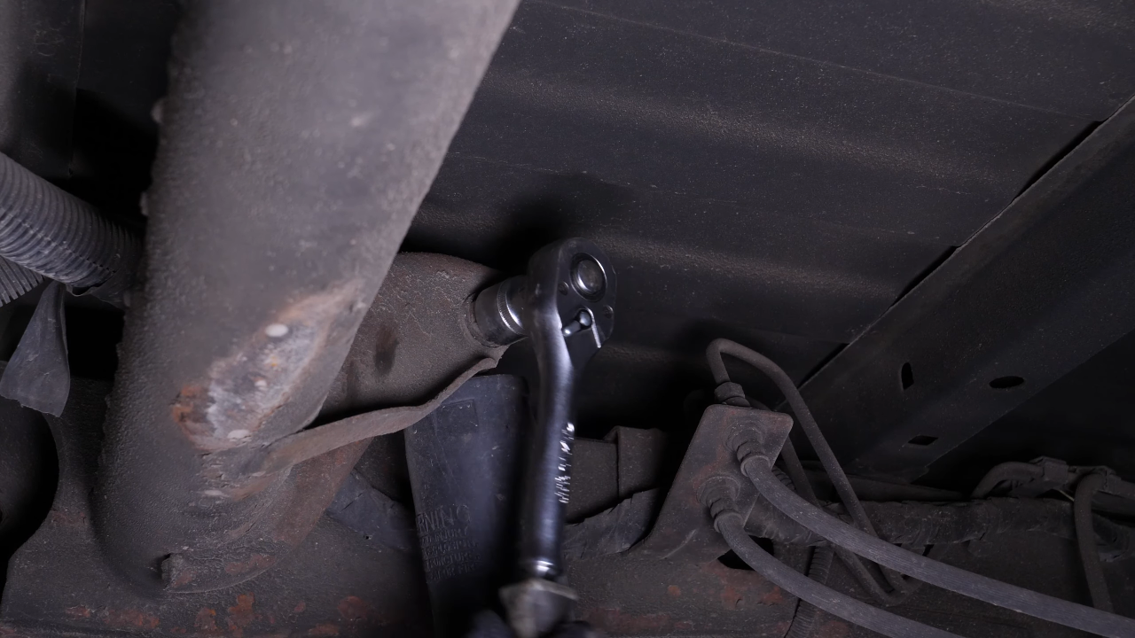 Remove the shock absorber