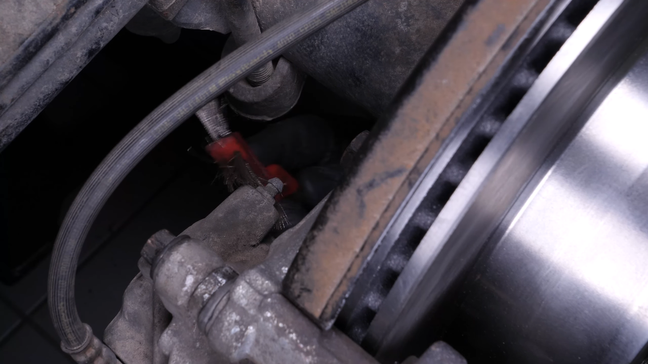 Prepare the rear bleeder