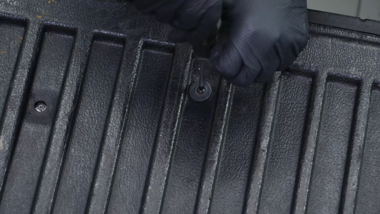 Access the opening mechanism