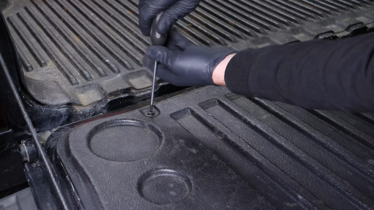 Access the opening mechanism