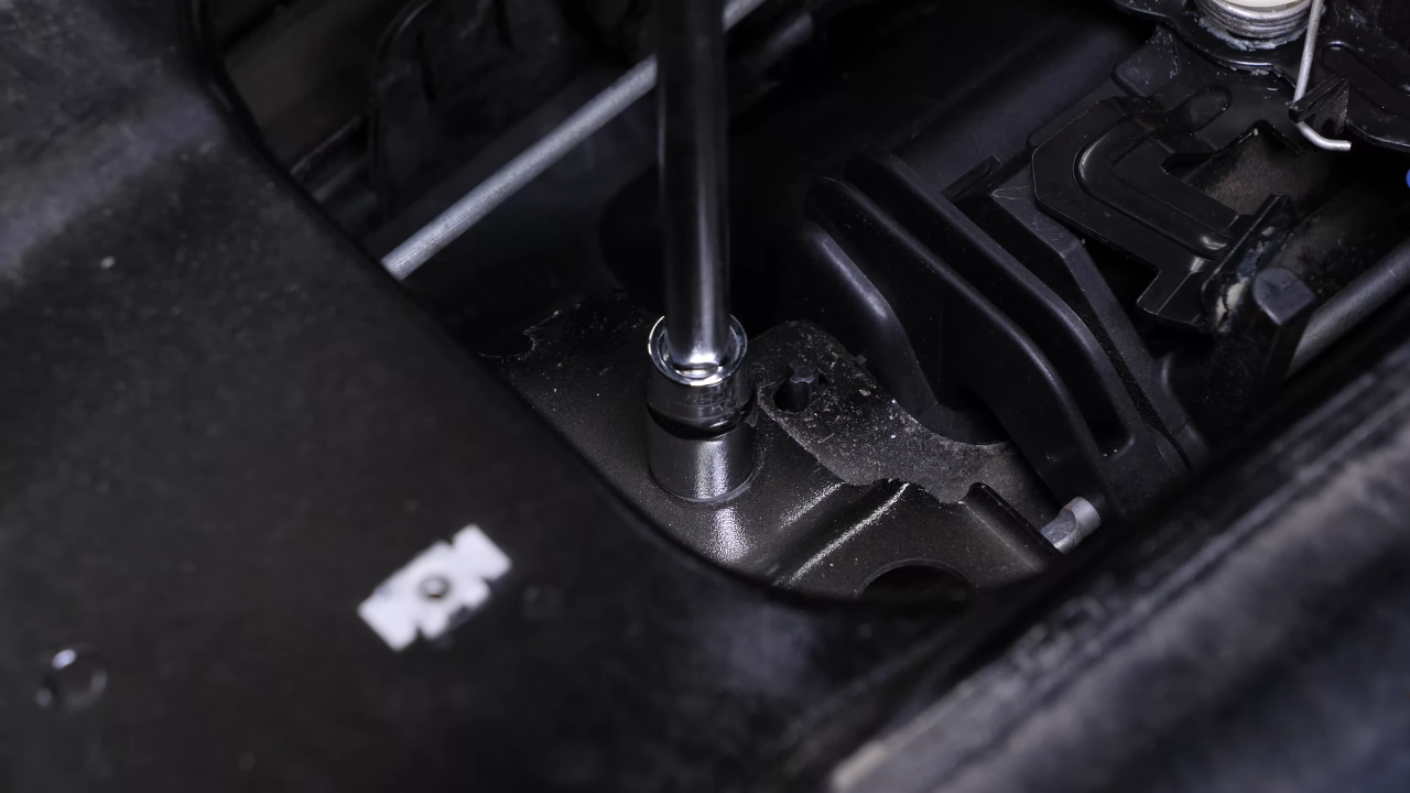 Install the new handle