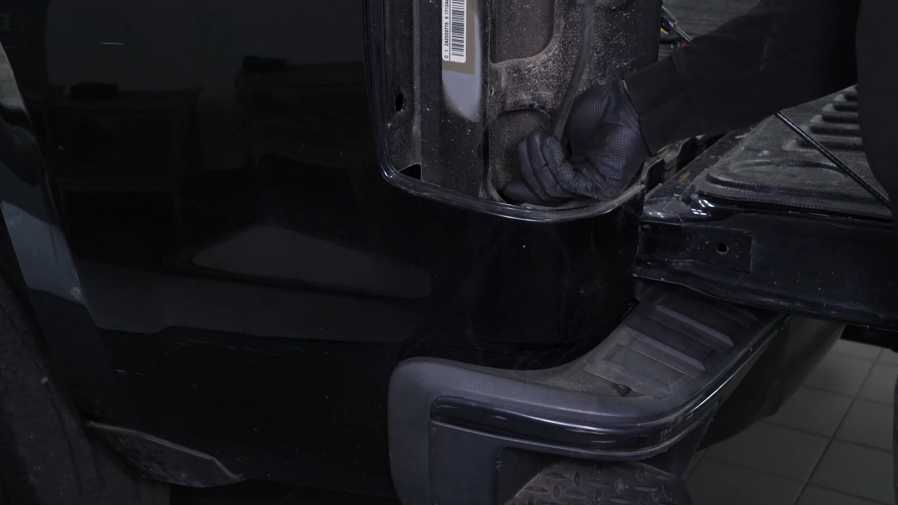 Disconnect the tail light