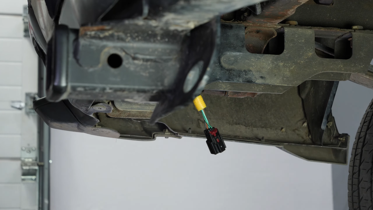 Reconnect the tail light