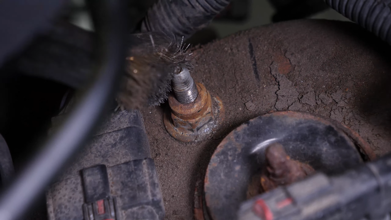 Remove the strut