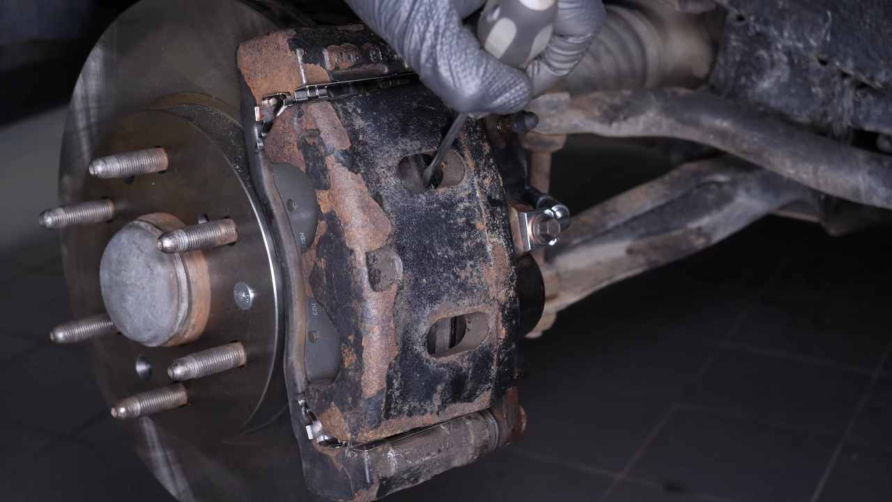 Retract the piston