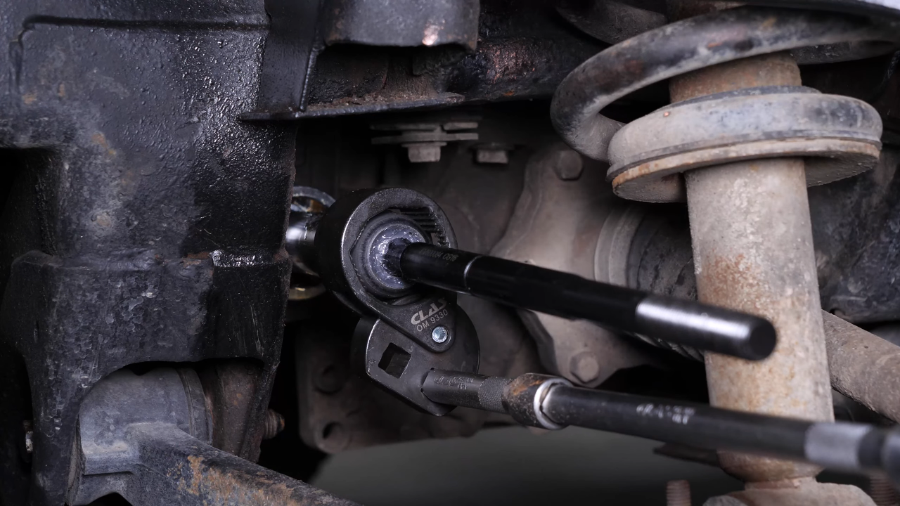 Install the new inner tie rod