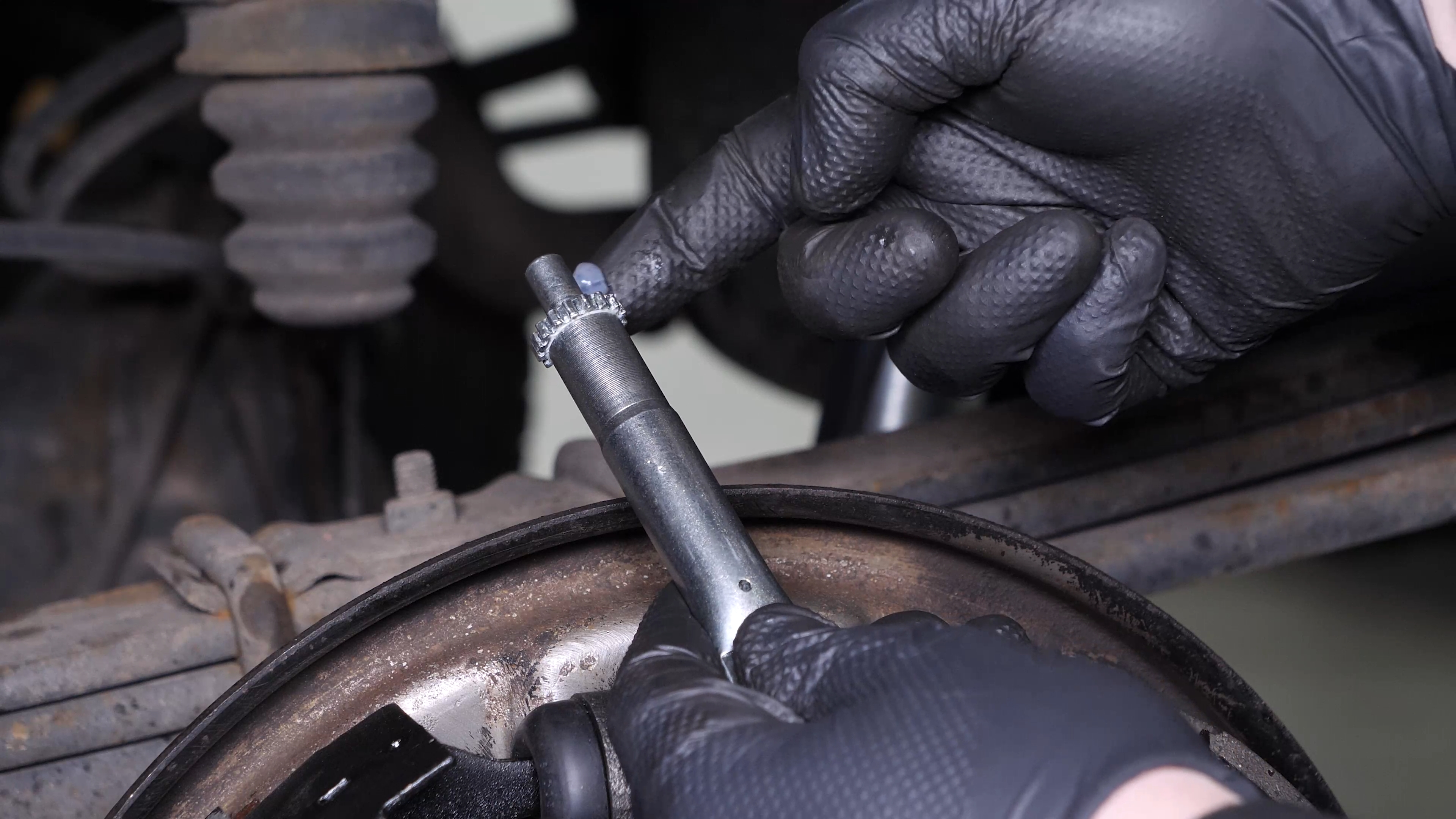 Install the new adjuster