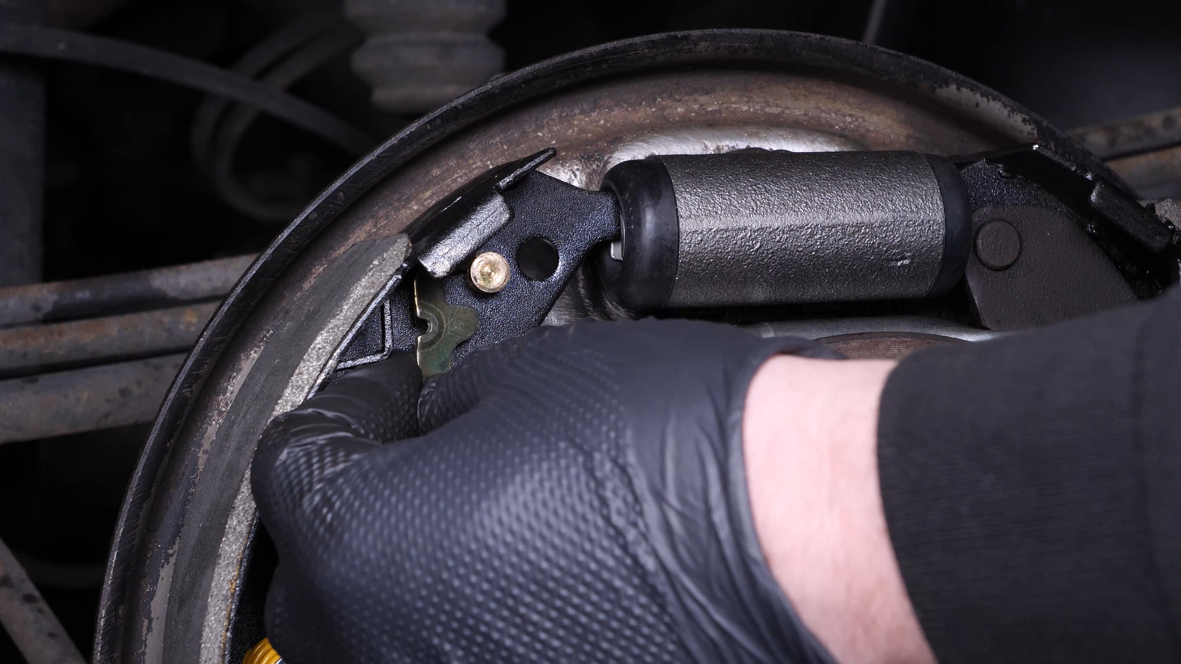 Install the new adjuster