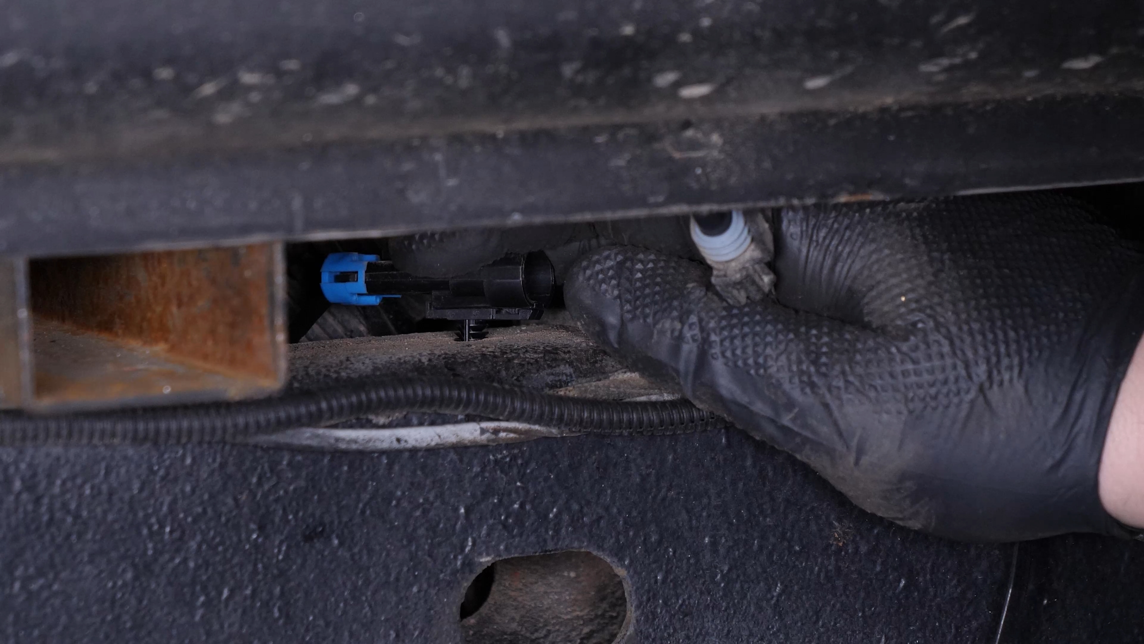 Reconnect the ABS sensor connector