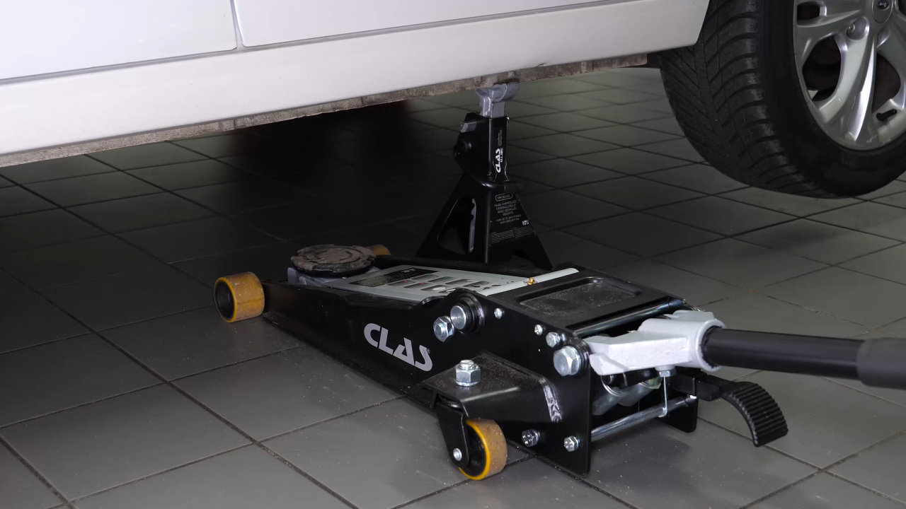 Rear lifting