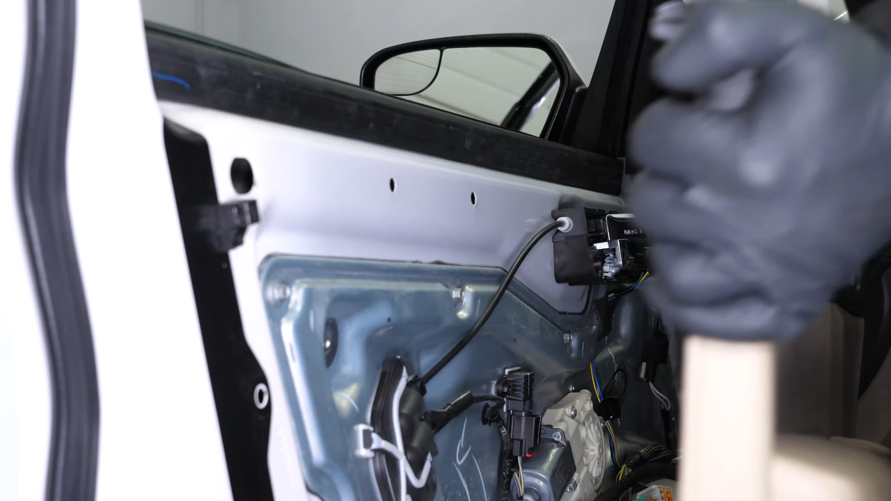 Remove the door trim