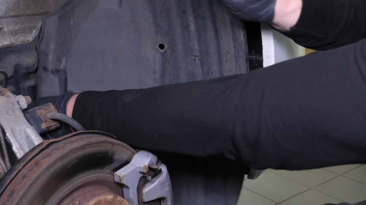 Remove the mudguard