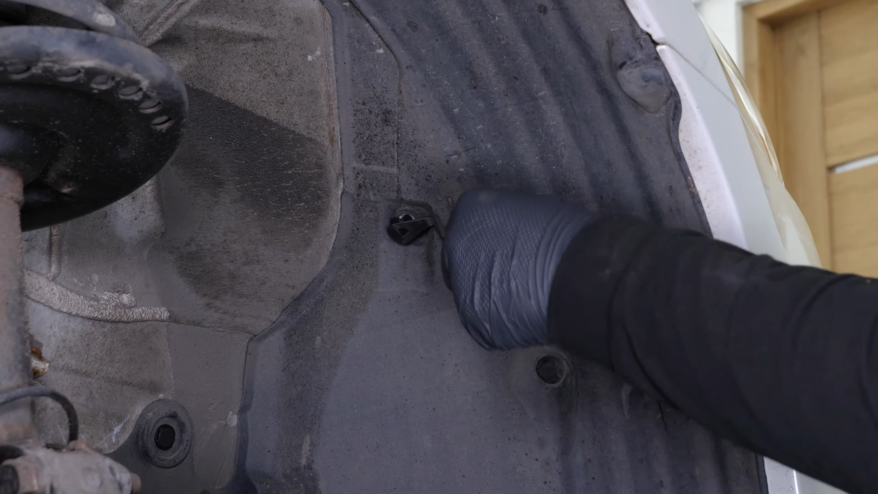 Remove the mudguard