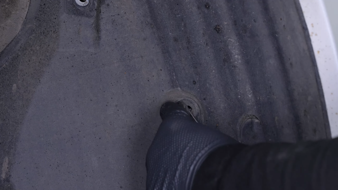 Remove the mudguard