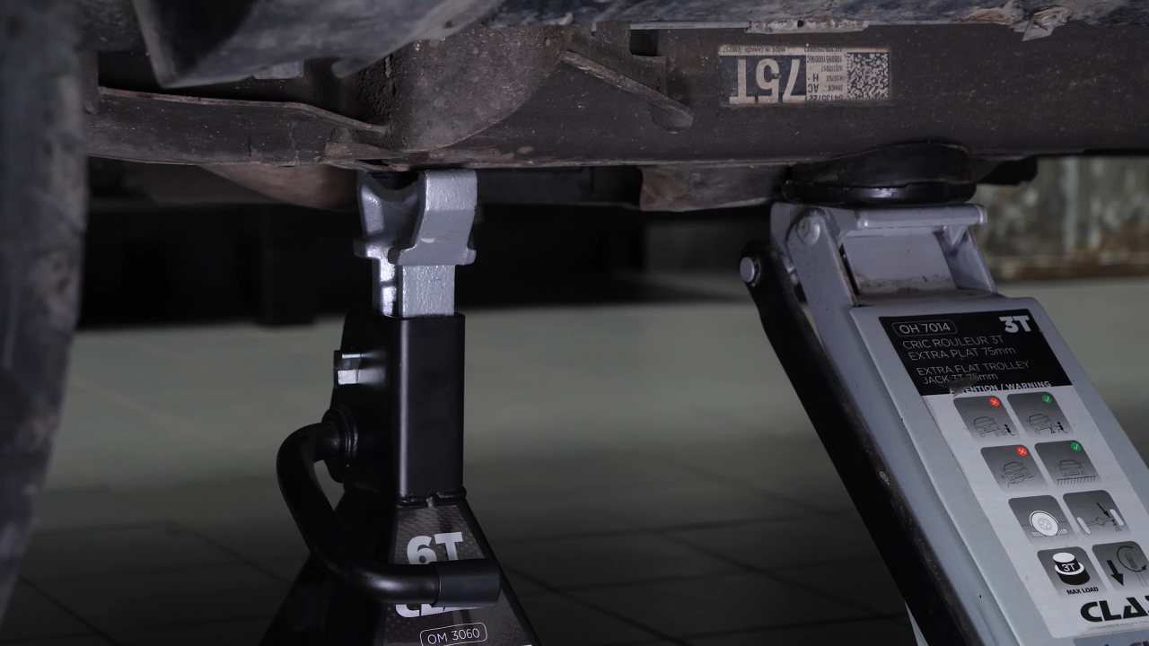 Lift the vehicle