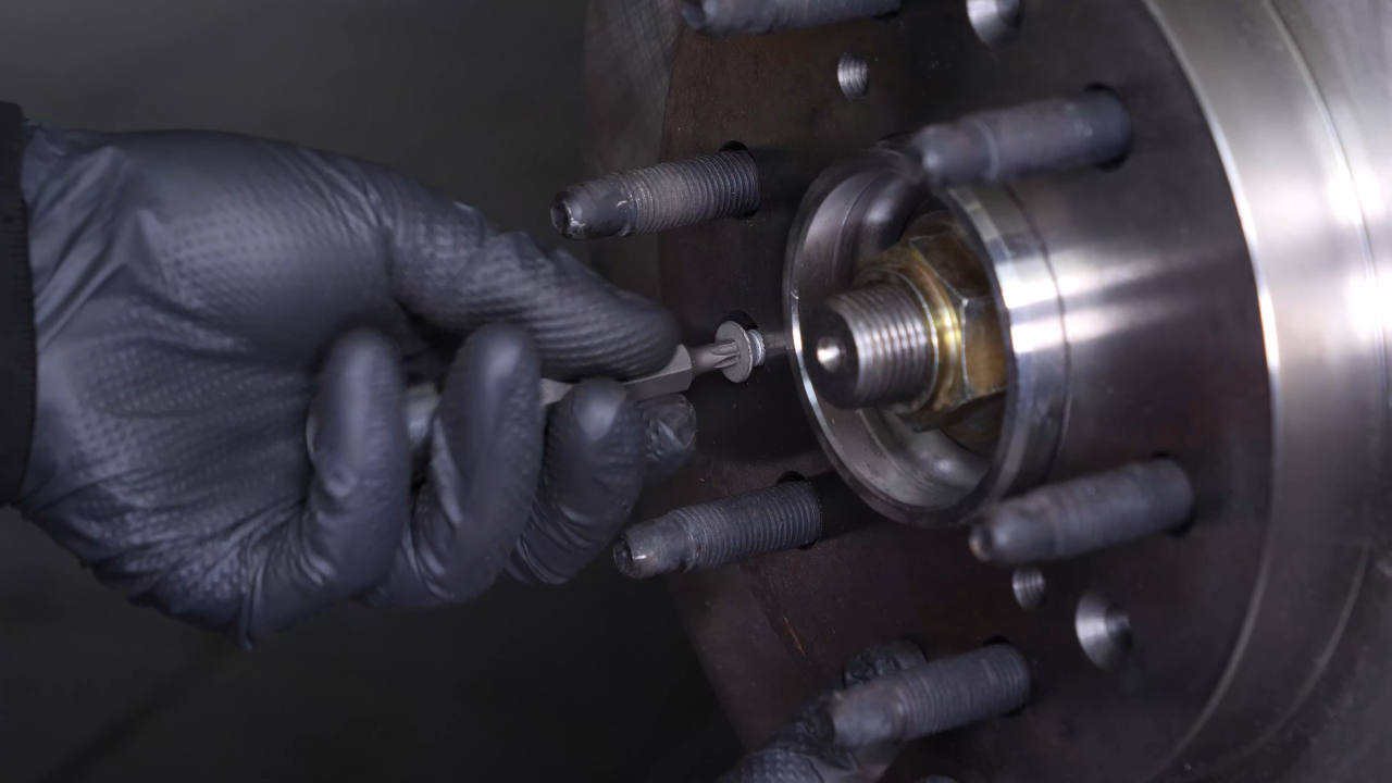Prepare the new brake disc