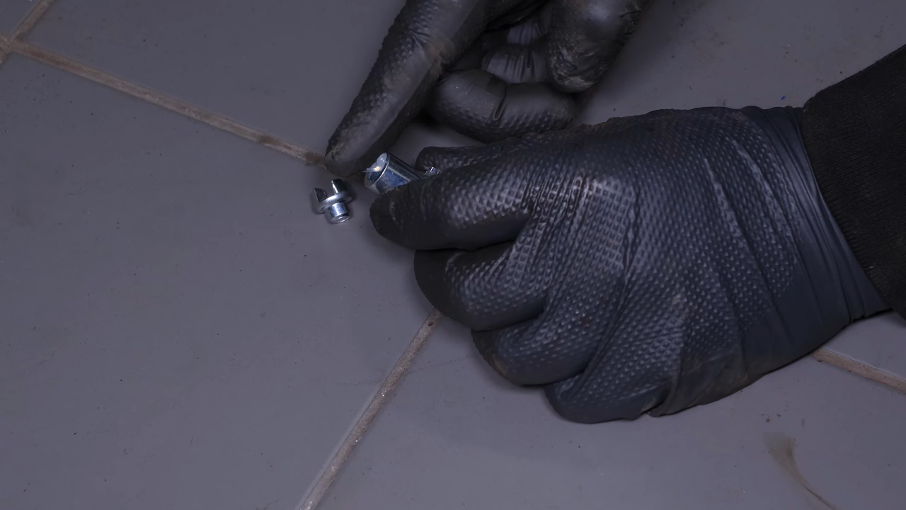 Install the new adjuster