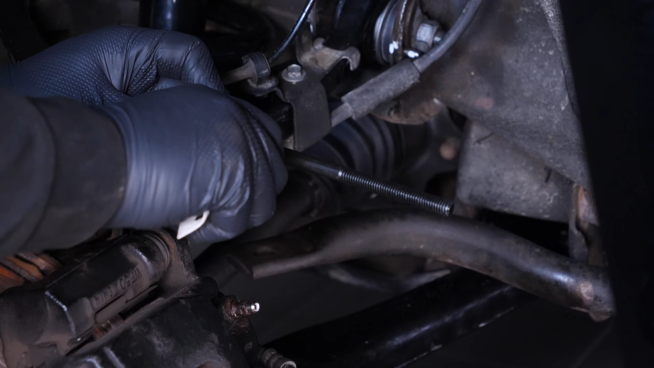 Install the new sway bar end link