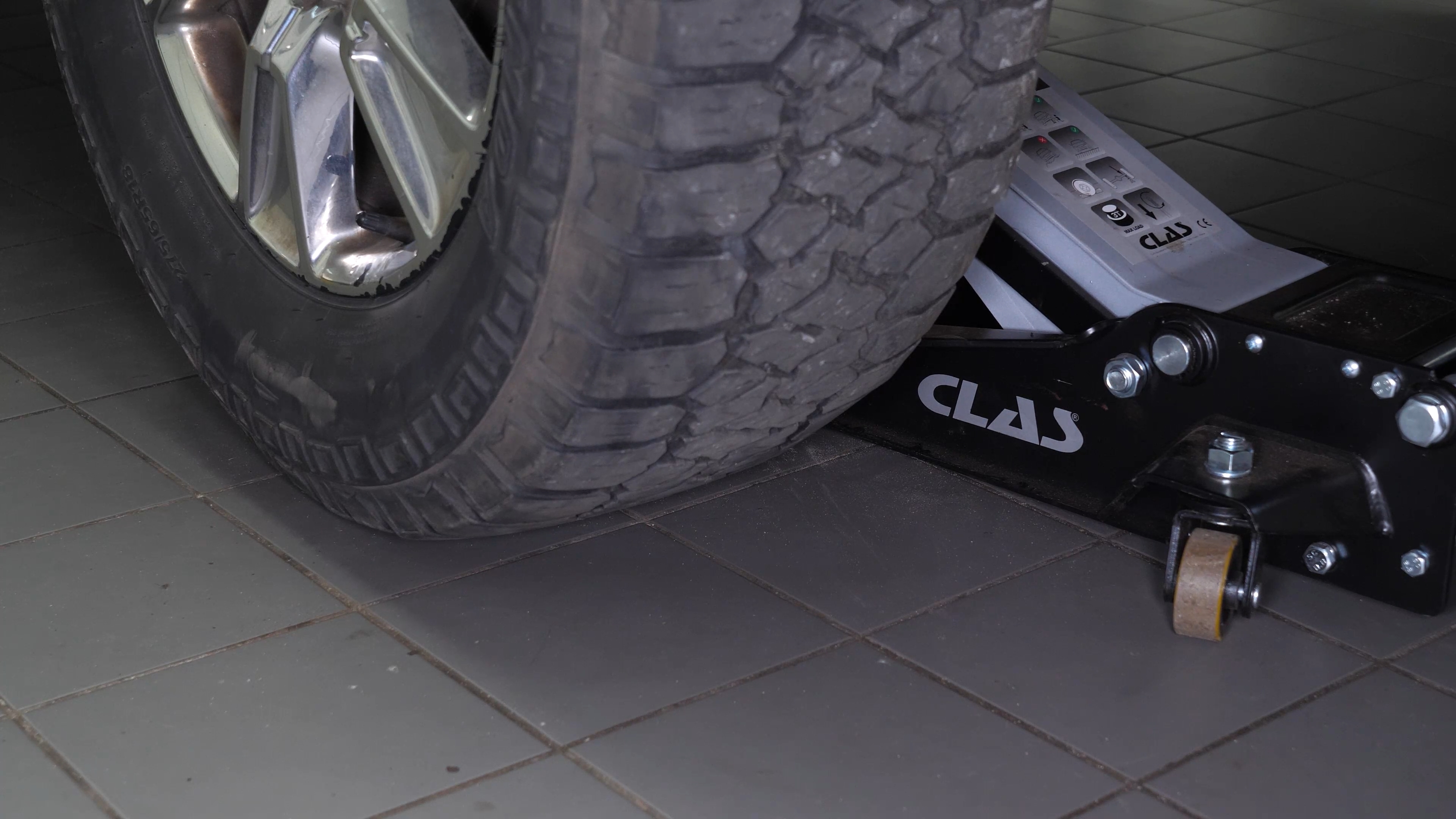 Put the vehicle back on the ground