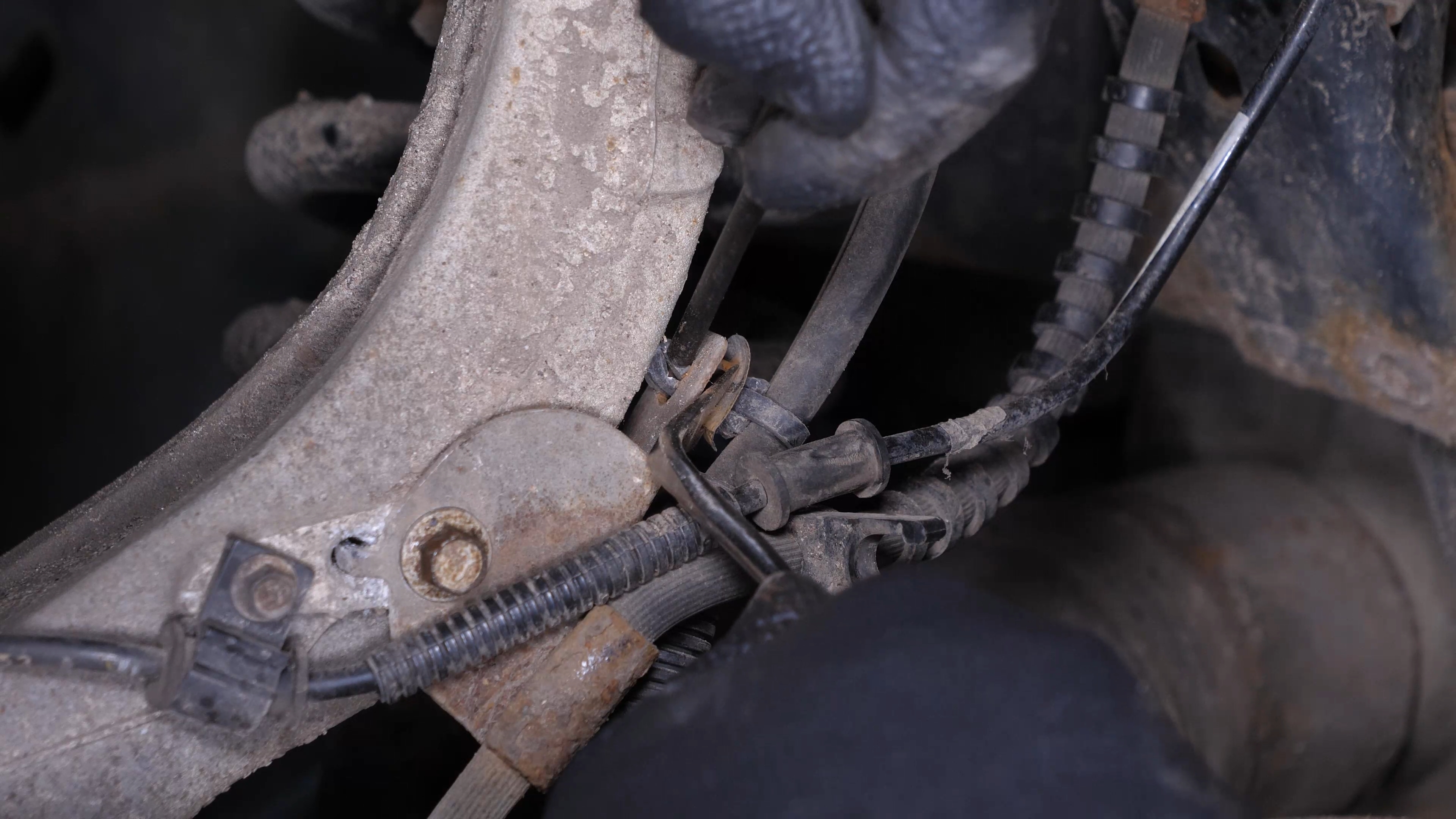 Remove the metal bracket