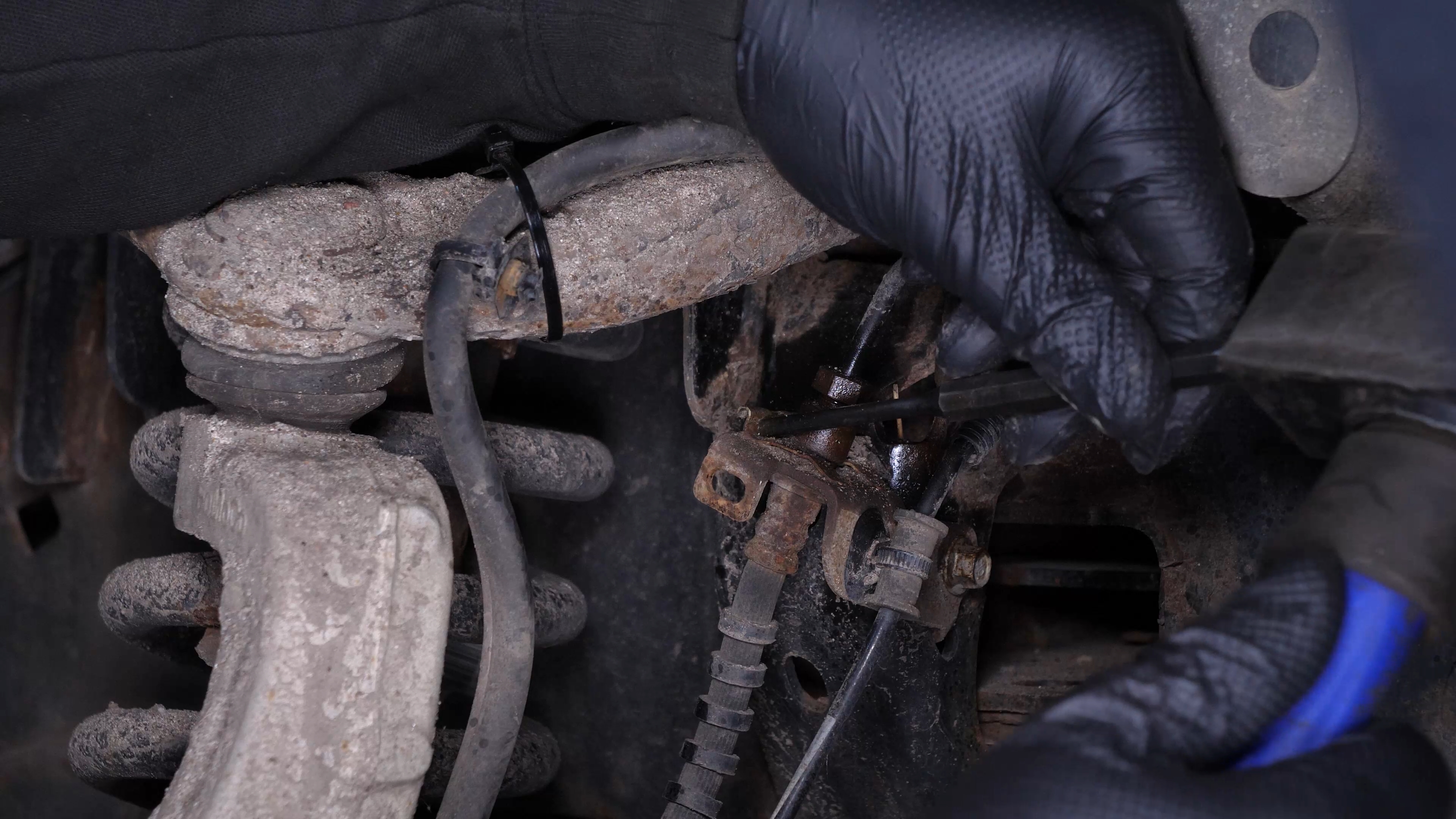 Remove the brake hose