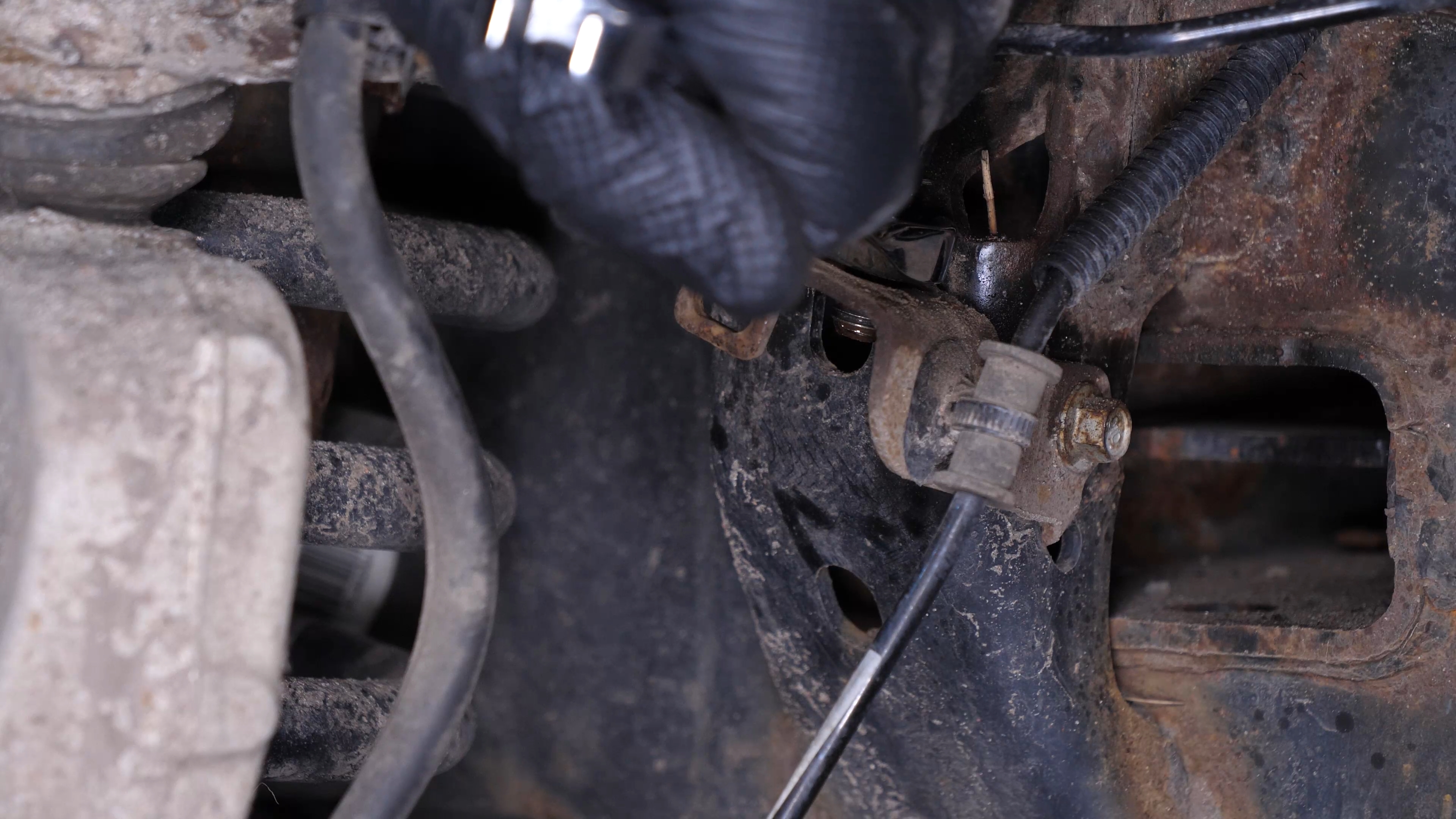 Remove the brake hose