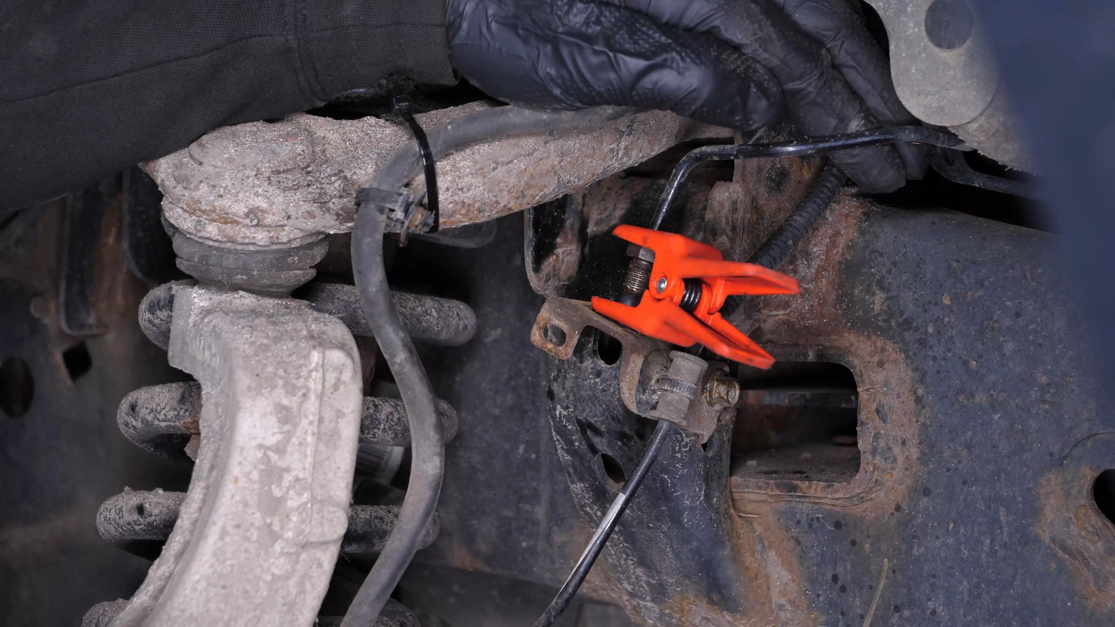 Remove the brake hose