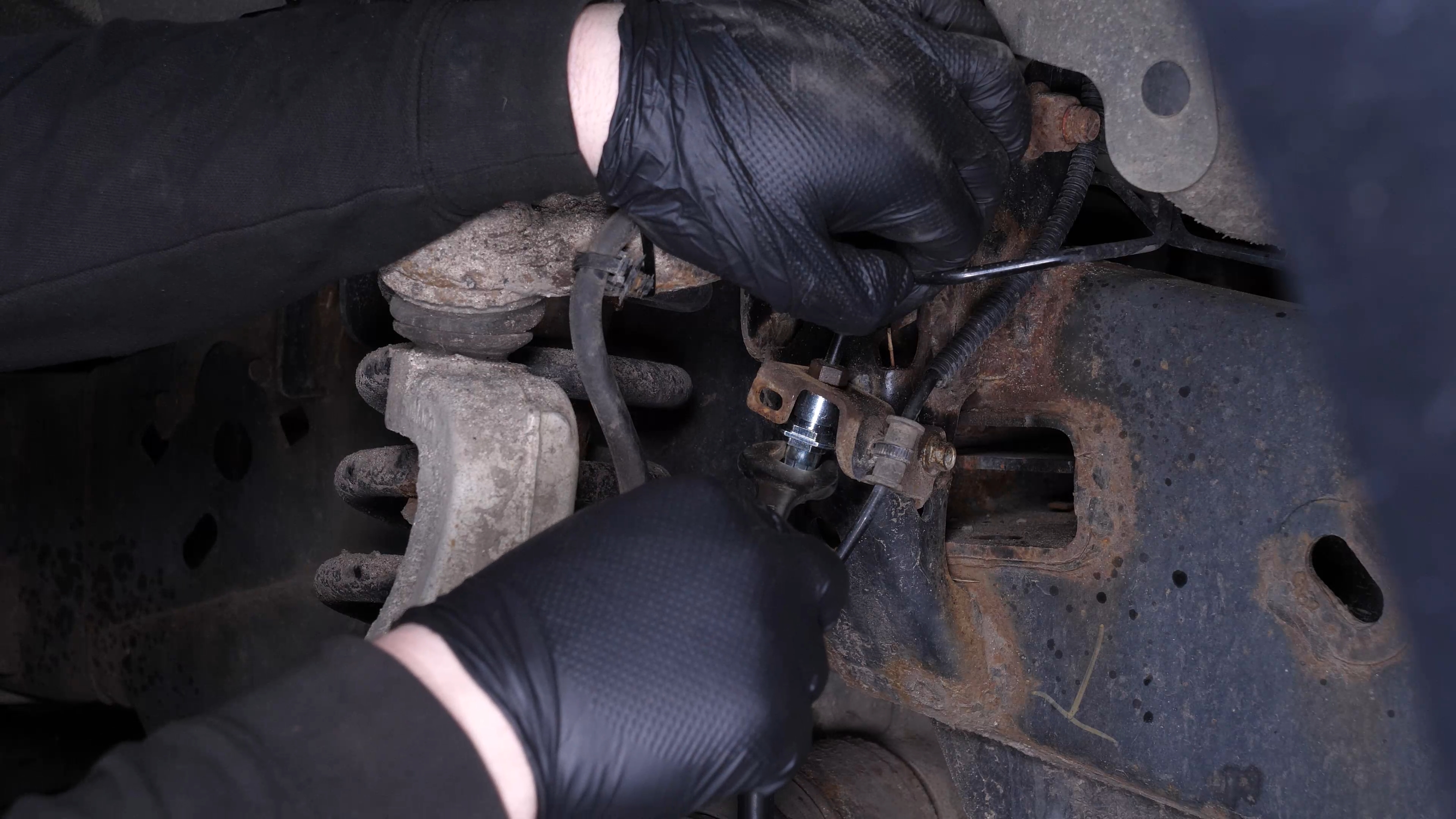 Install the new brake hose