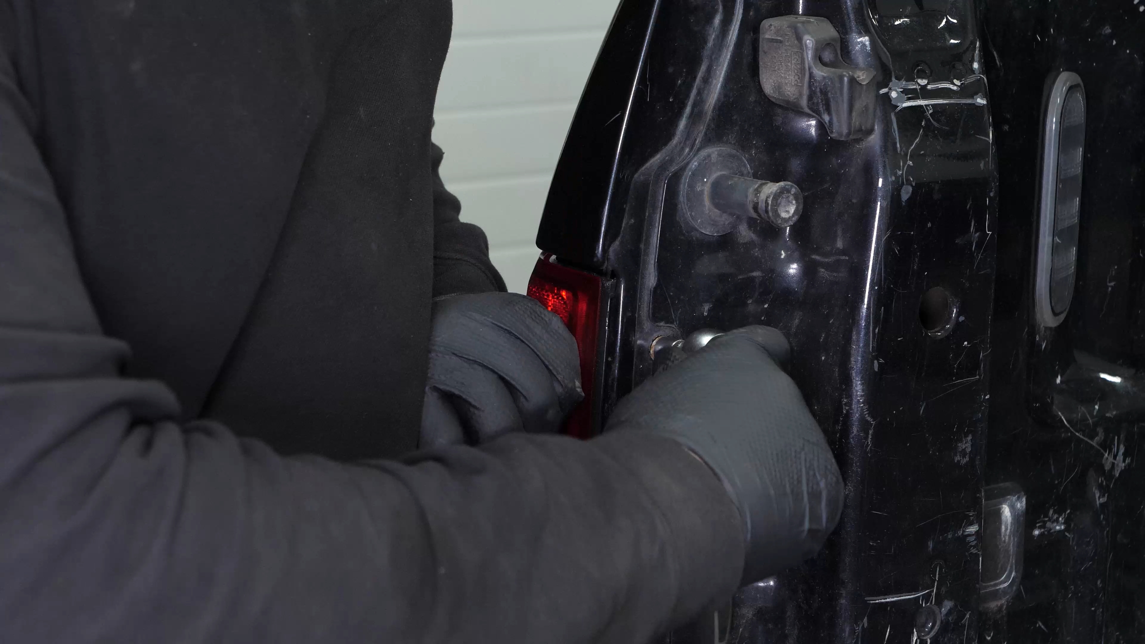 Put the tail light housing back