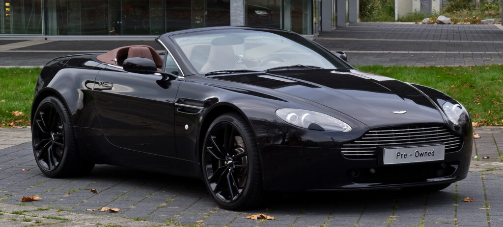 aston martin v8 vantage roadster