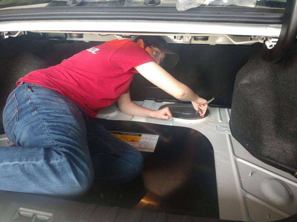 diy fuel pump replacement 2007 buick lucerne
