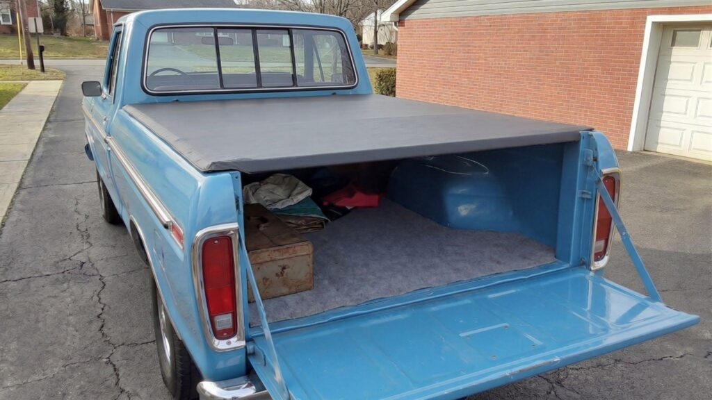 pickup tailgate support cables