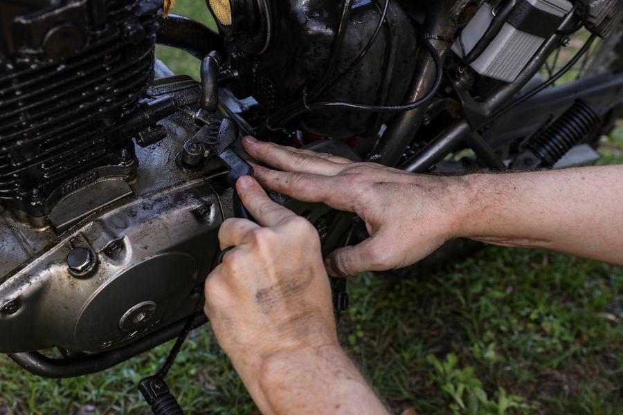 Starter Relay vs Solenoid, Starter Relay vs Solenoid: Are They the Same and How to Test Them