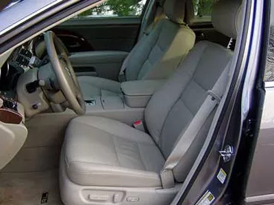 , 2005 Acura RL Road Test