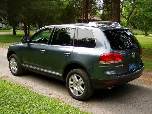 , 2004 Volkswagen Touareg Road Test