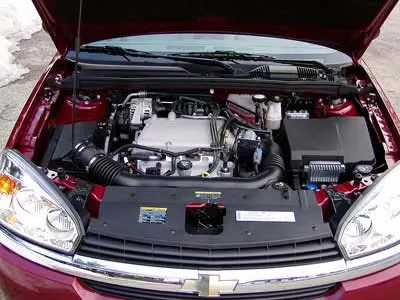, 2004 Chevrolet Malibu Road Test