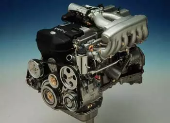 engine side view