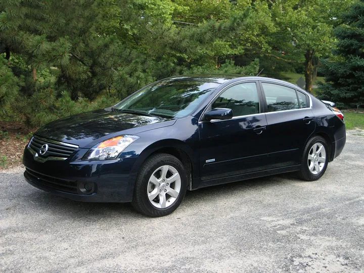 , 2007 Nissan Altima Hybrid Road Test Review